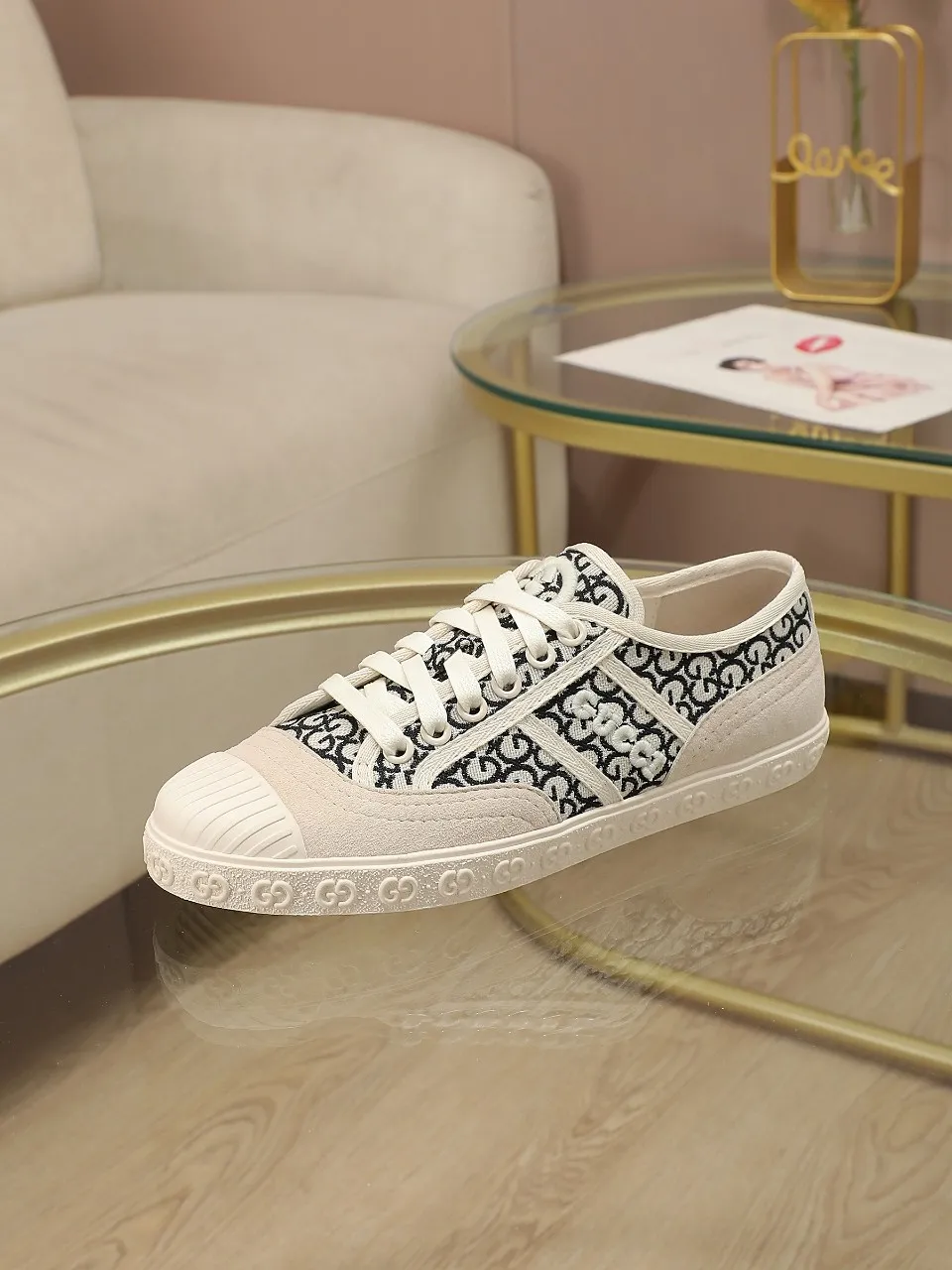 👟👟Ex-factory price 420👟👟 GUCCI~24 The latest double G embroidered low-cut lace-up fashion sneakers, originally developed, the fabric is exclusive double G fabric, the upper is perfectly matched with special craftsmanship, the lining is sheepskin, rubber outsole, size 35 to 40